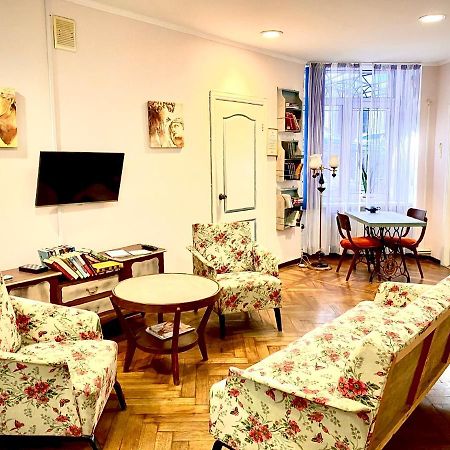 Tapki Hostel Odessa Exteriör bild