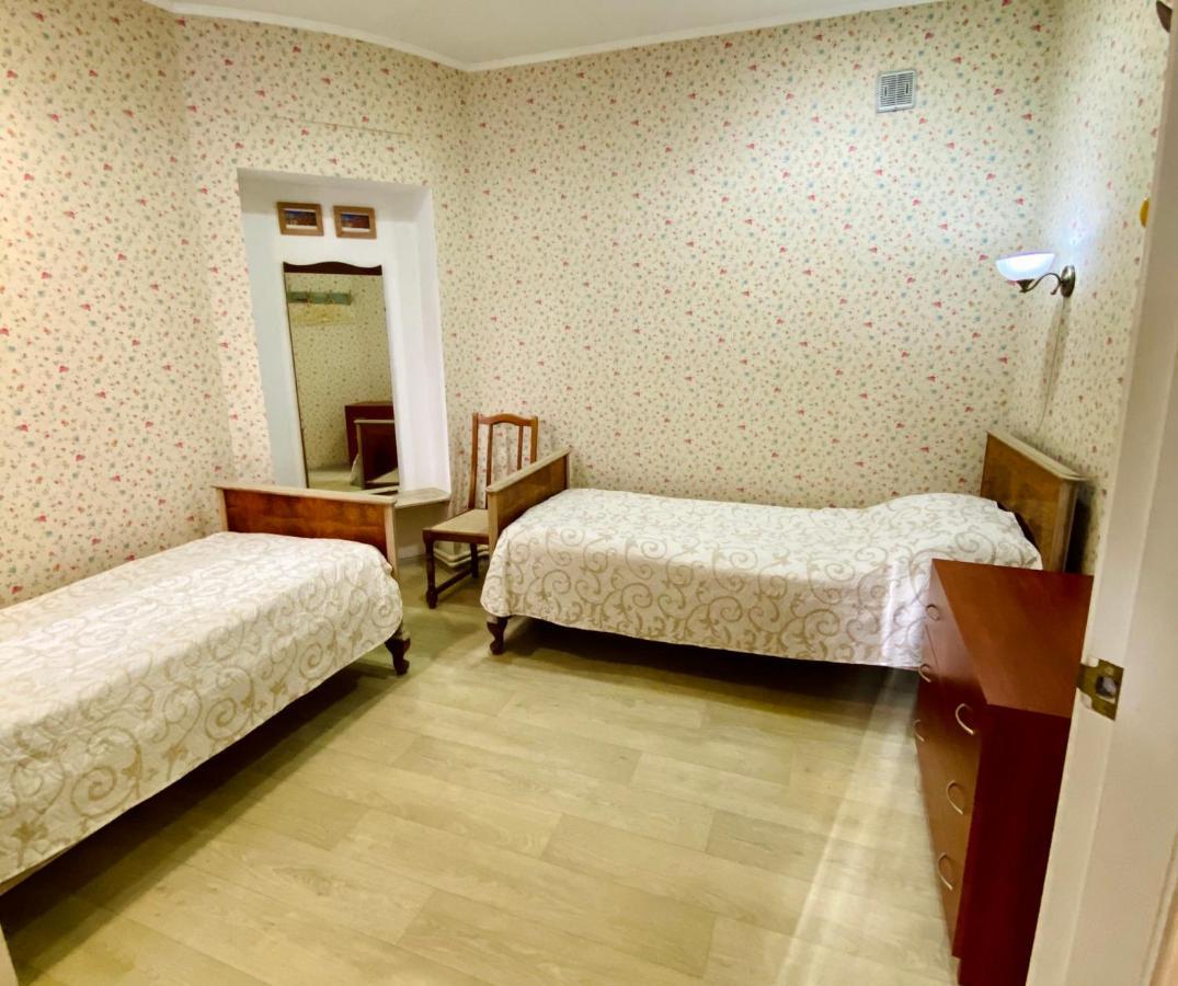 Tapki Hostel Odessa Exteriör bild