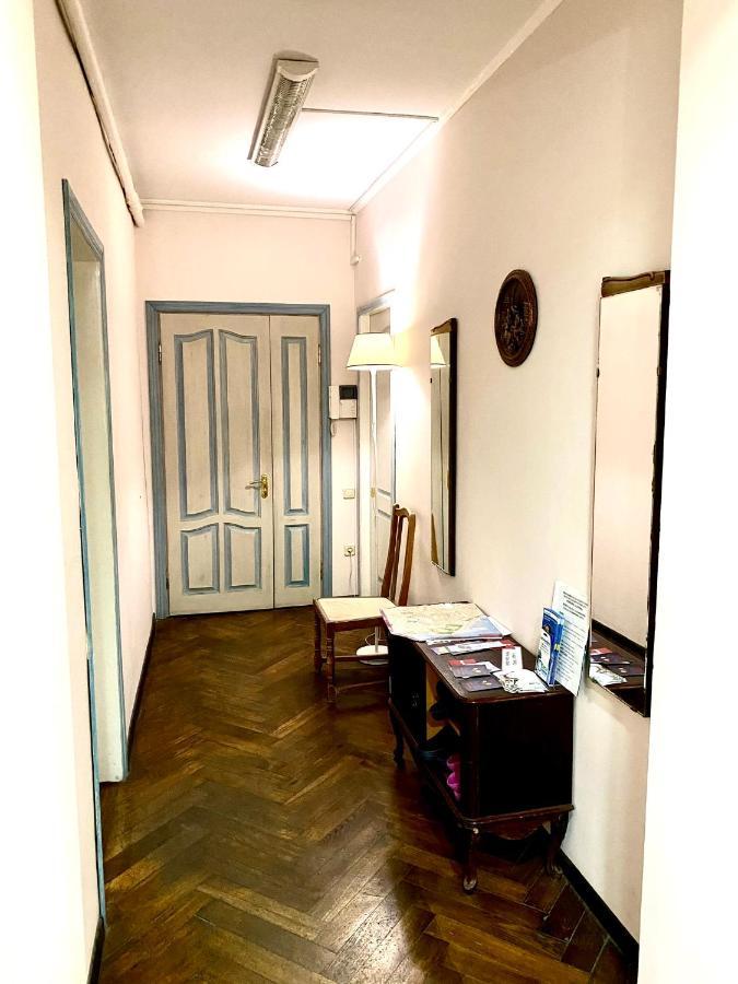 Tapki Hostel Odessa Exteriör bild