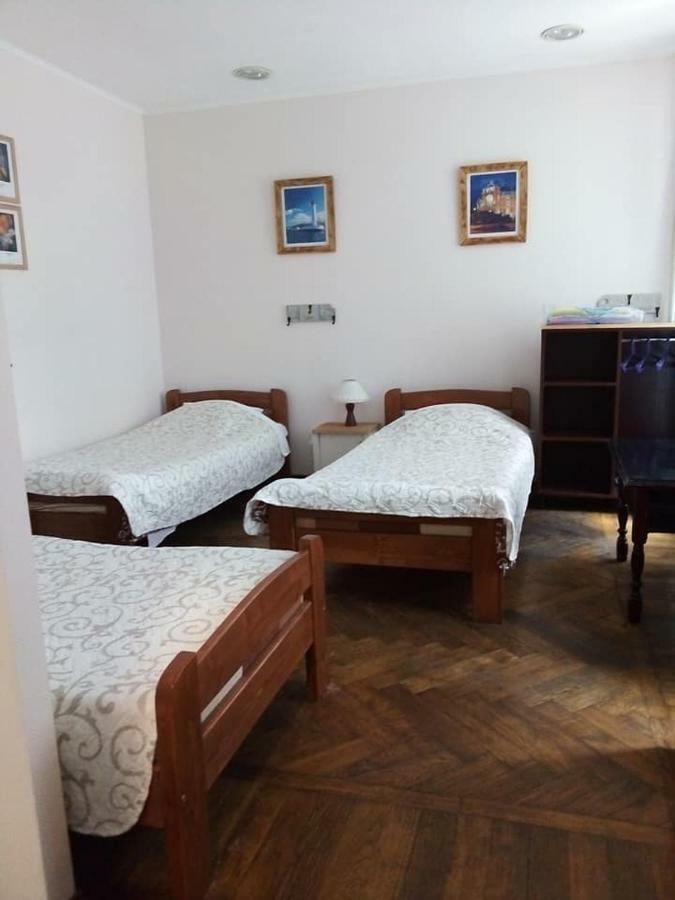 Tapki Hostel Odessa Exteriör bild